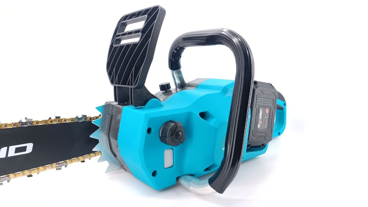 Акумуляторна ланцюгова пила Grand АПЦ-M40V/16 BL Акумуляторна ланцюгова пила Grand АПЦ-M40V/16 BL